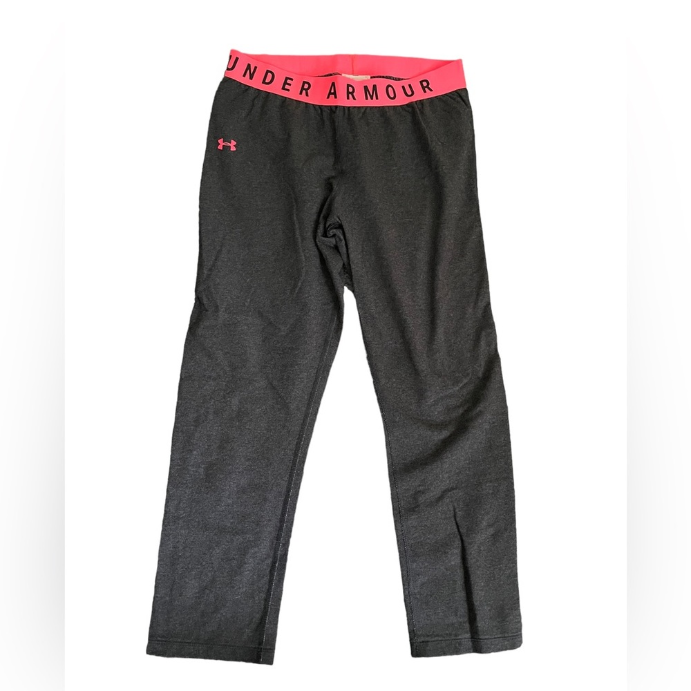 Ladies size medium under Armour Capri leggings